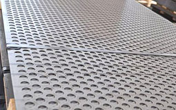 Mild Steel 5mm Hole 2mm Pitch Perforated Sheet